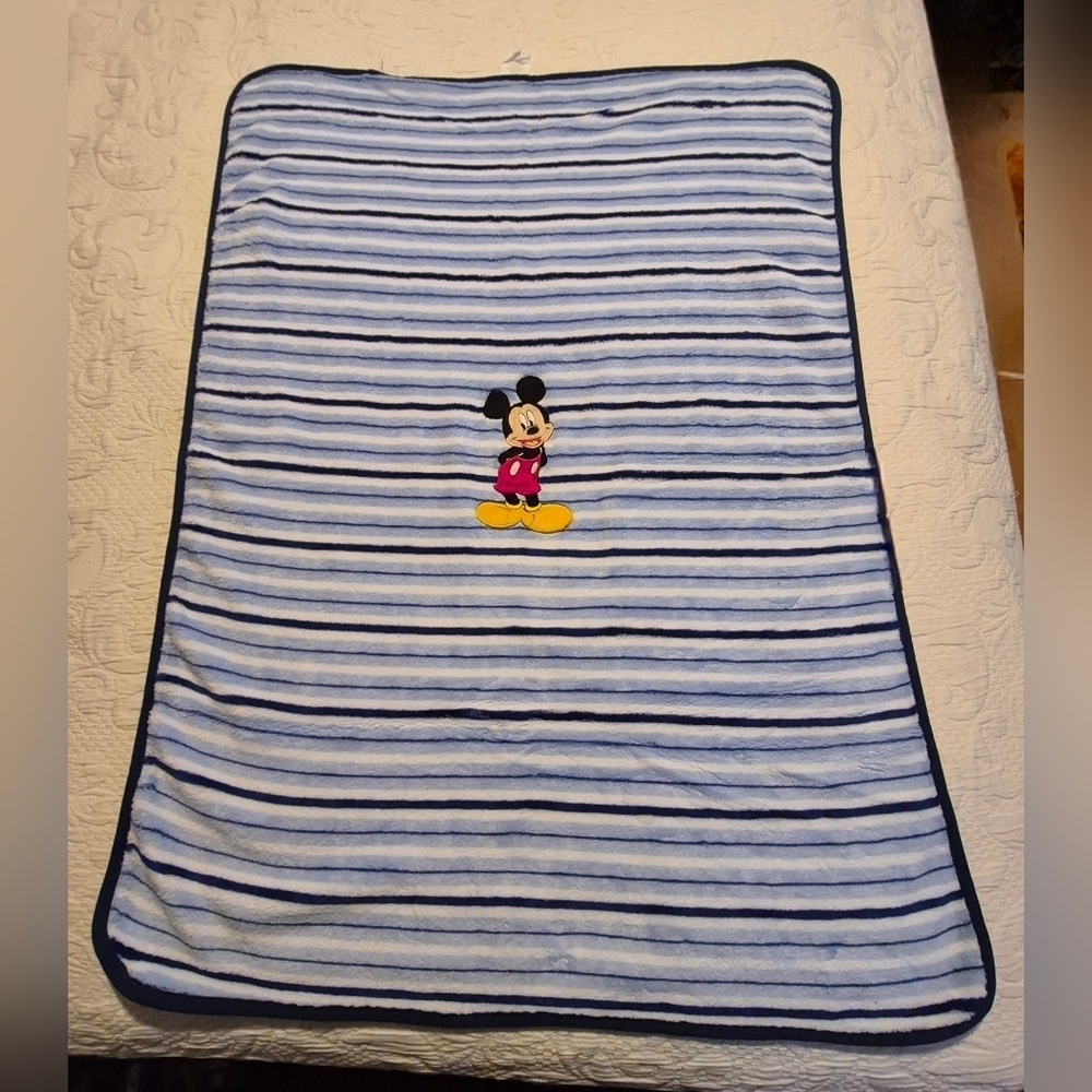 Disney Baby 30 x 30" blue & white striped blanket with Mickey stitched VGUC